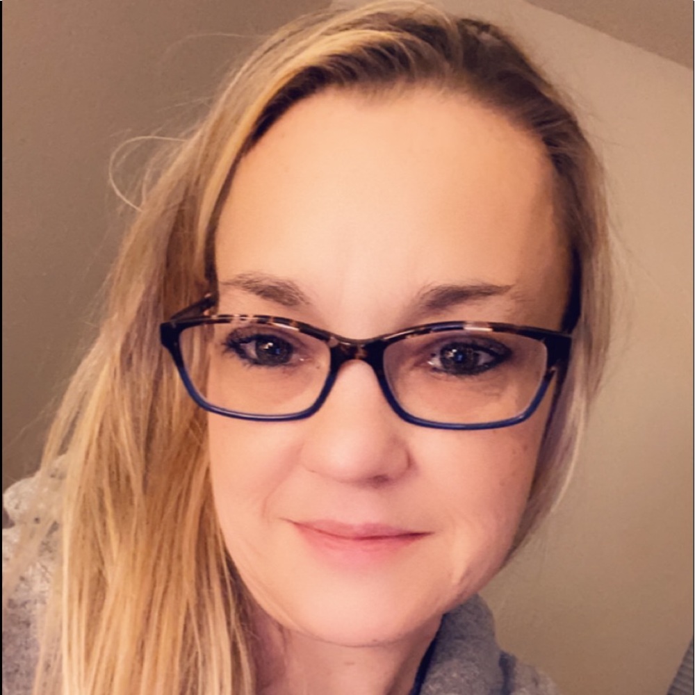 Meet your Posher, Ashley
